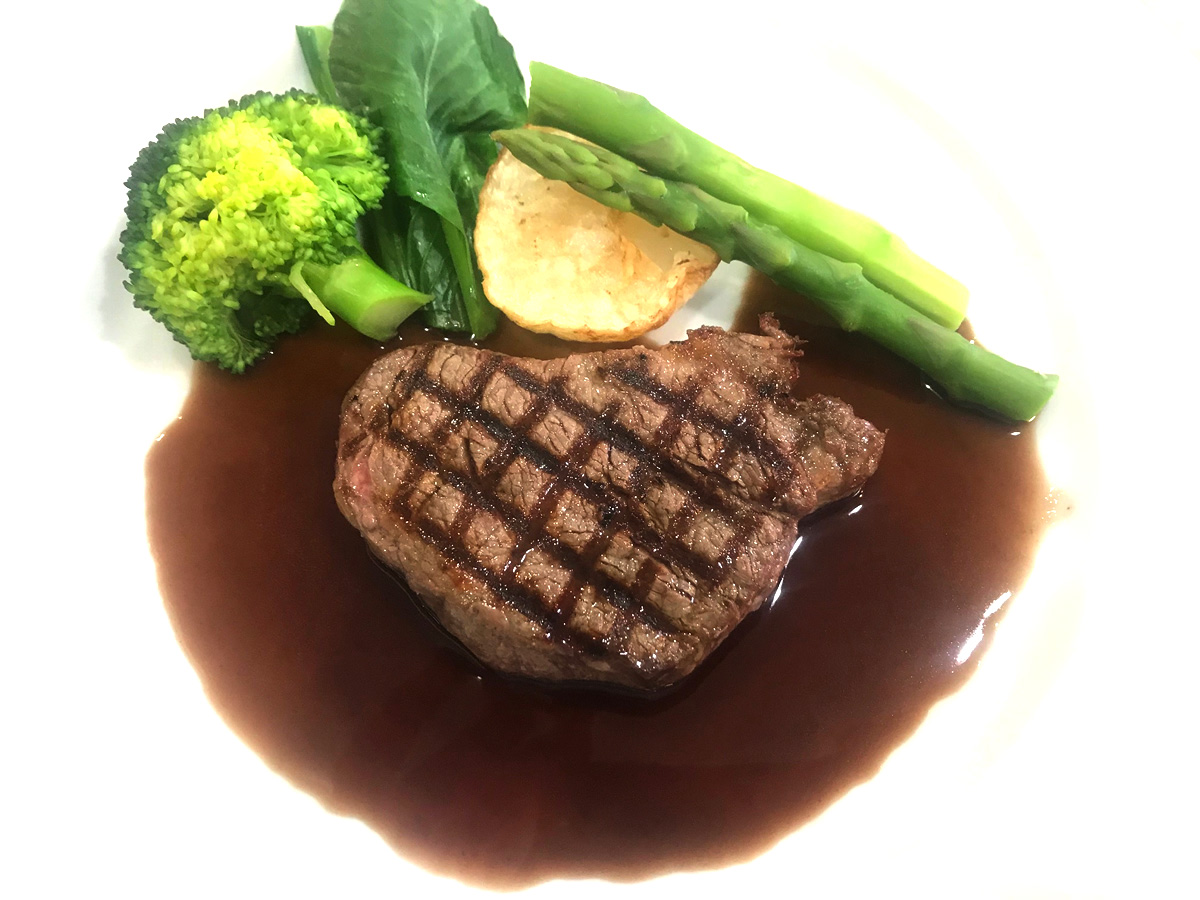 テイクアウト ビーフヒレの網焼き マデラソース